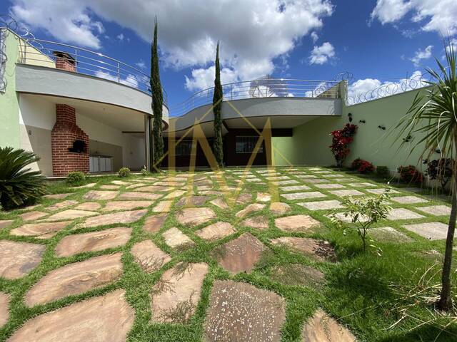 #801 - Casa para Venda em Coronel Fabriciano - MG - 1